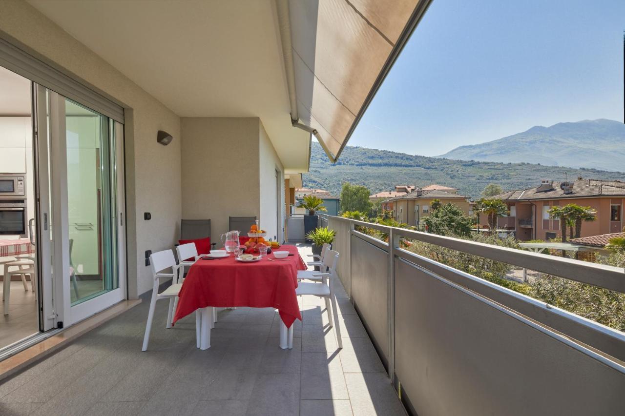 Appartamenti Sant'Alessandro Riva del Garda Bagian luar foto